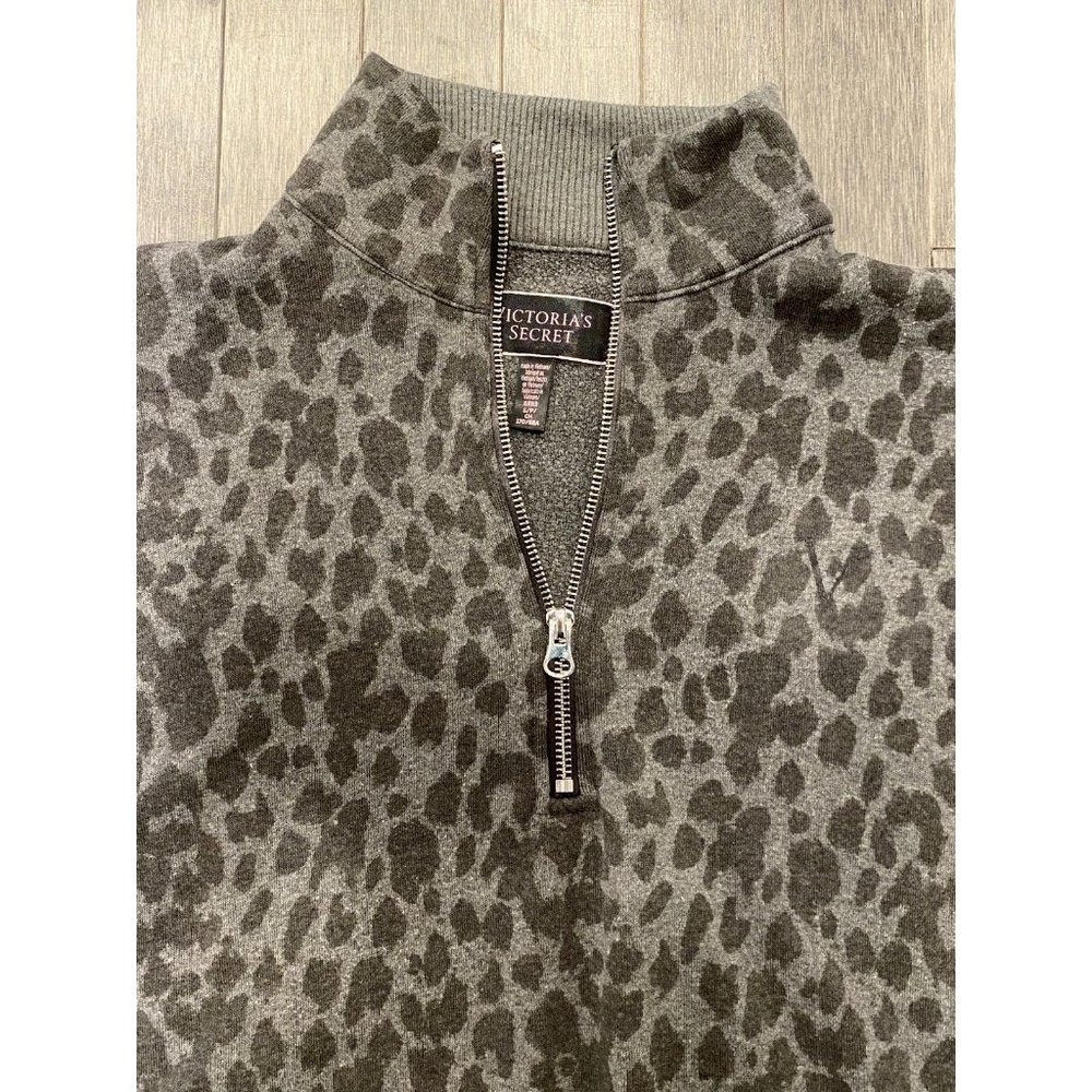 EUC Victoria's Secret Half-Zip Crop Sweatshirt - Picture 5 of 9